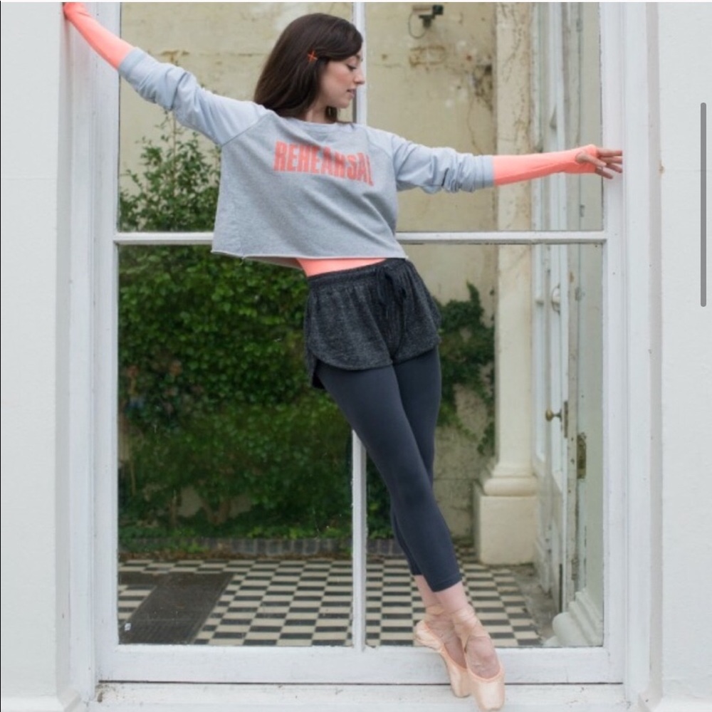 Sweaty Betty cropped rehearsal sweatshirt sold out - Picture 3 of 9
